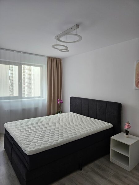 Apartament 2 camere de inchiriat in complex privat Hils Pallady